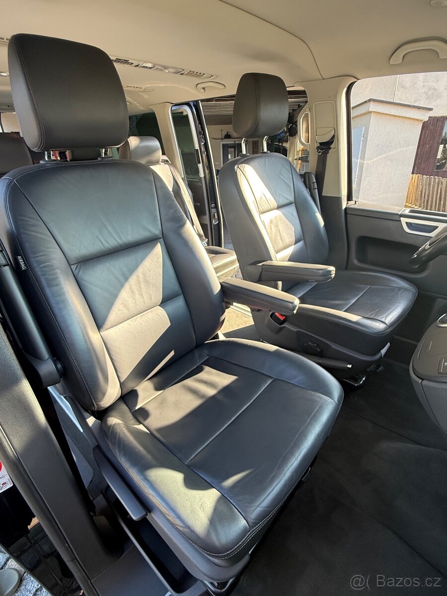 VW T5 Multivan Highline 103kw 2.0 TDI - 13
