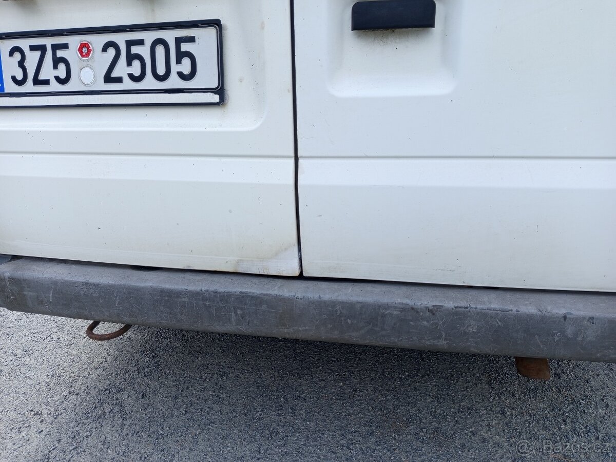 Ford Transit 330M 9-místný - 13