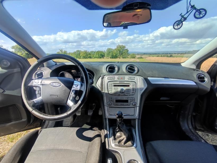 Ford Mondeo Mk4 combi 2008 2.0i/107kW - 13