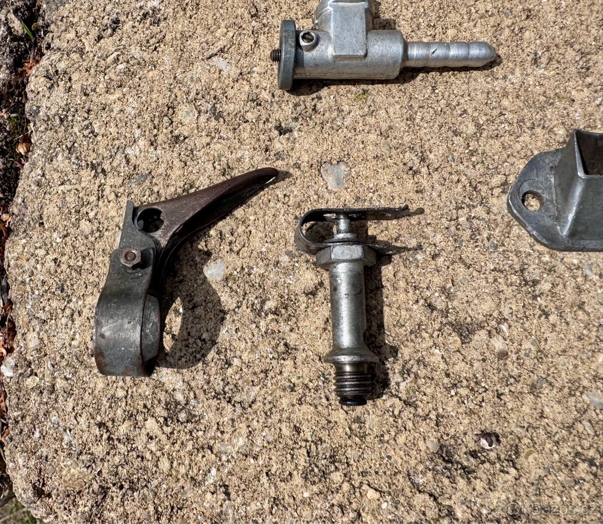 Jawa 50 Jawetta, Stadion - díly - 13