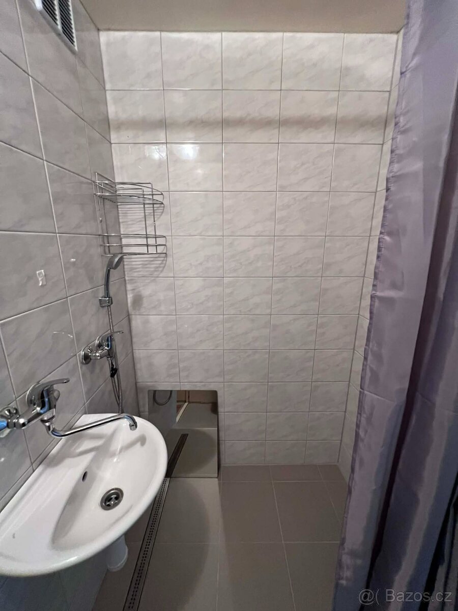 Pronájem bytu 1+1, 39m2 v Orlové, ul. Kpt. Jaroše - 13