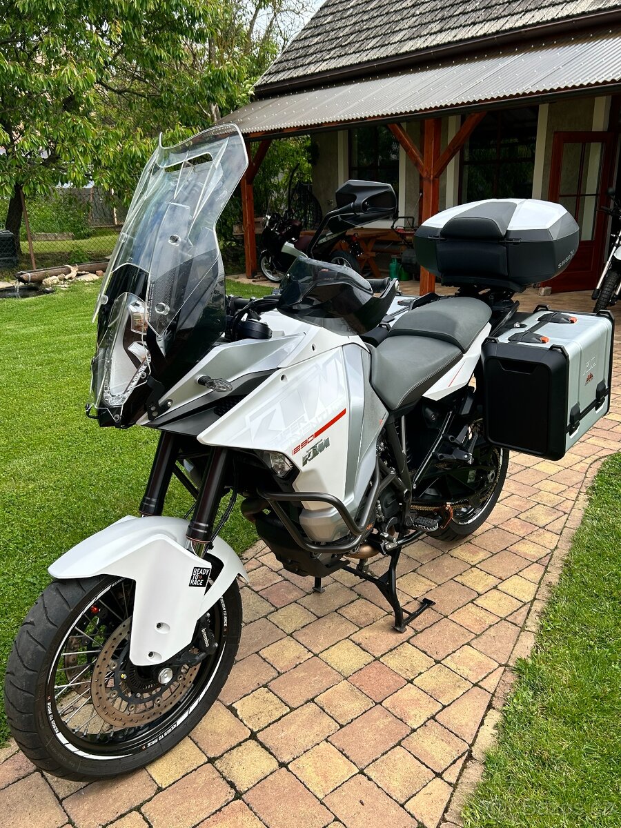 KTM 1290 Super Adventure - 13