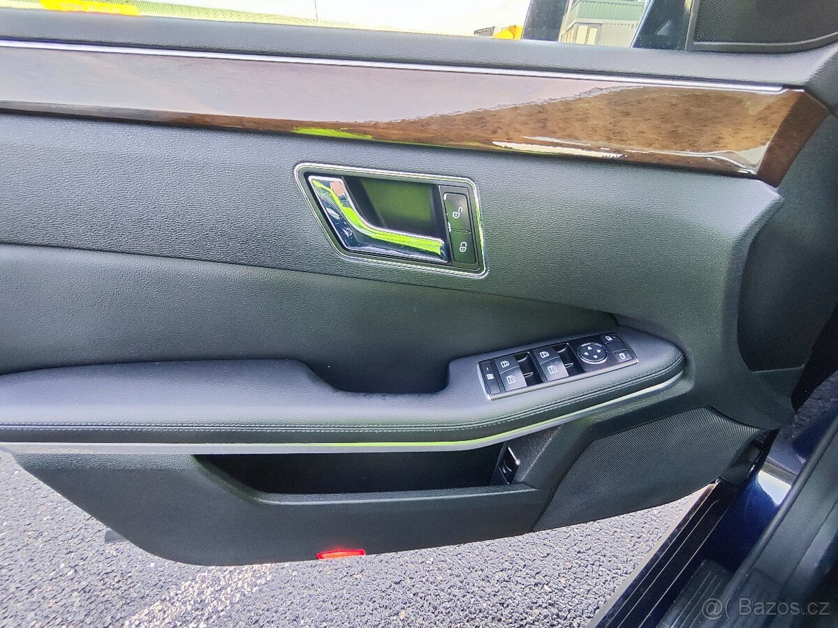 Mercedes-Benz W212 - 13