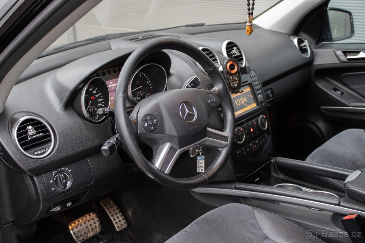 Mercedes-Benz ML350 3.0 CDI - 13