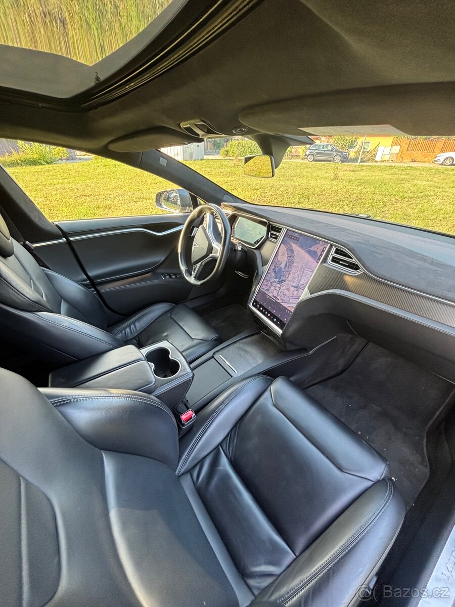 Tesla model s 75D - 13