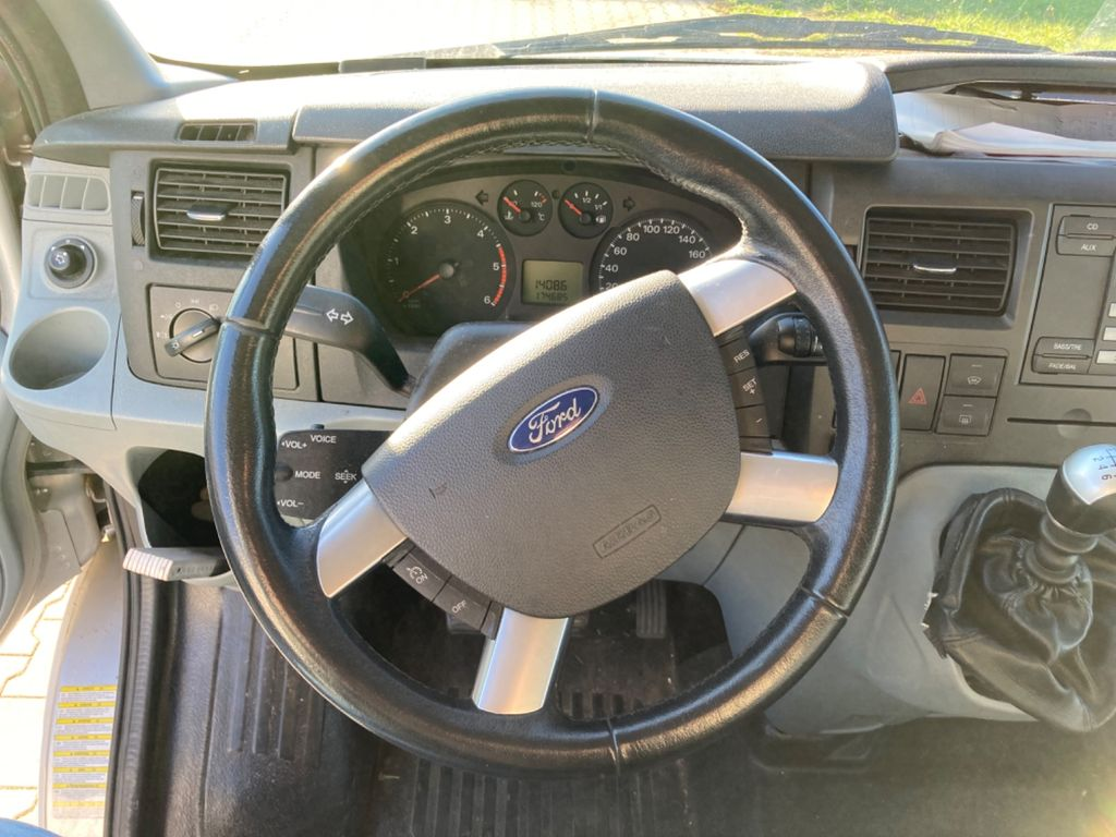 FORD TRASIT DEVĚT MÍST - 13