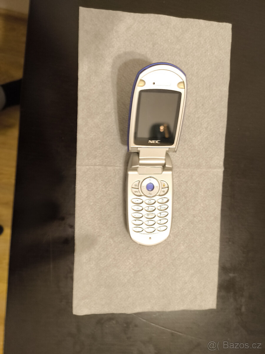 Mobilní telefony sada - 13