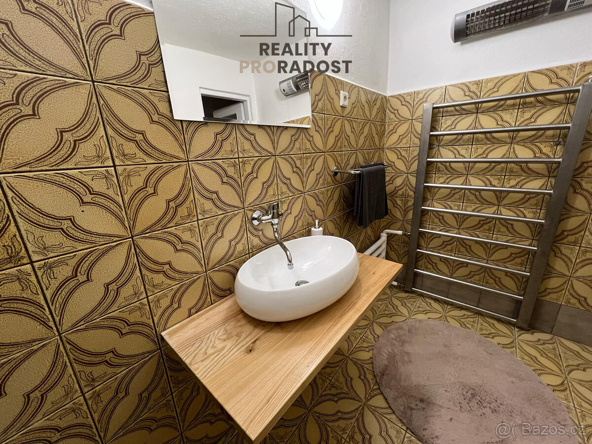 Prodej rodinného domu s rybníkem , Kunčice pod Ondřejníkem - 13