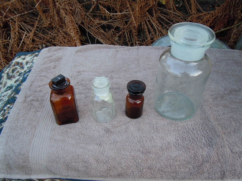 LÁHVE S BROUŠENÝMI UZÁVĚRY - 13