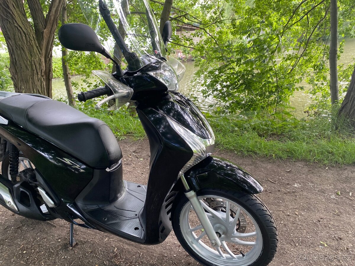 Honda SH 125 (2015) ABS - 13