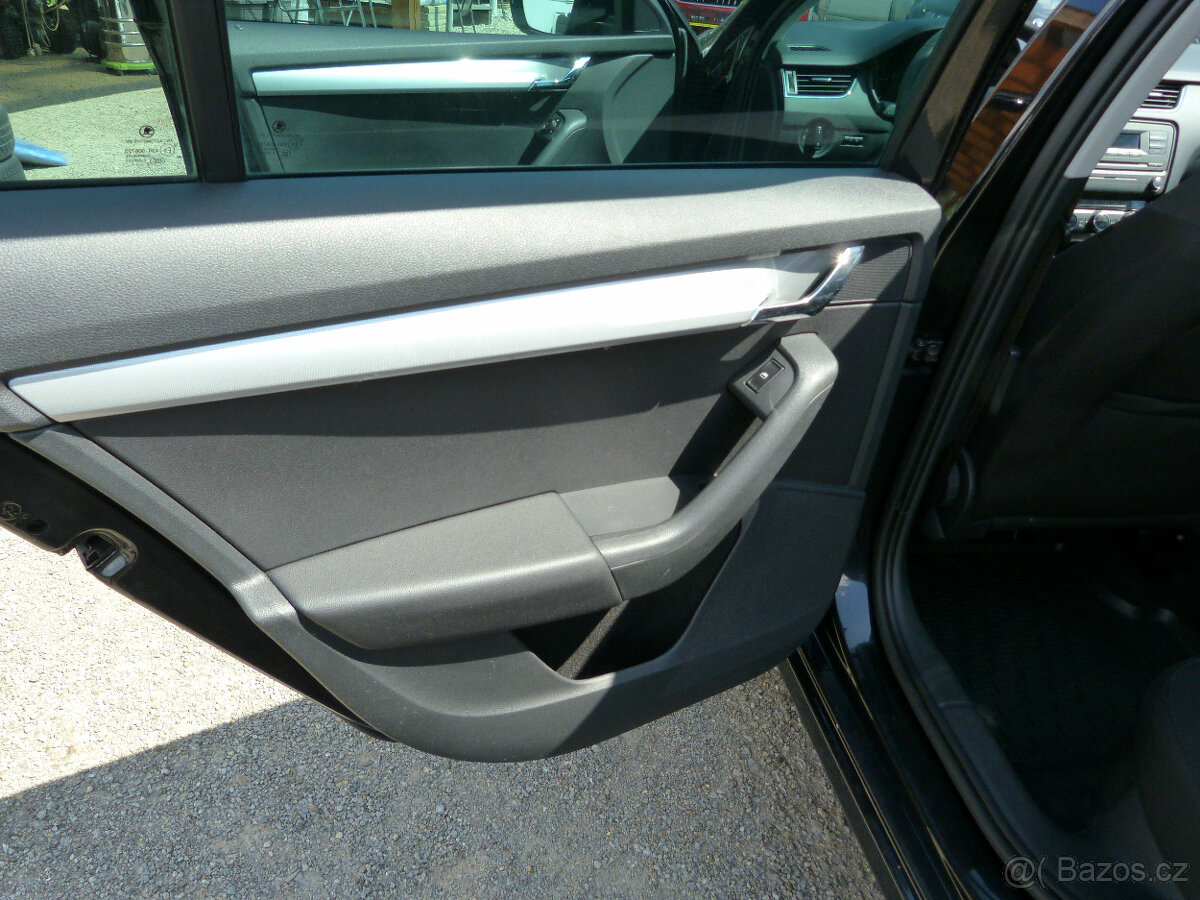 Škoda Octavia Combi 1.2 Tsi - 13