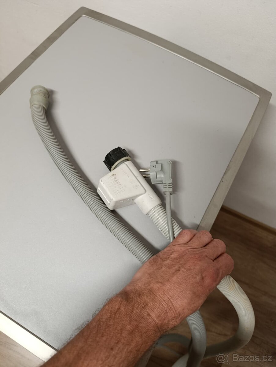 Myčka ELECTROLUX EnergySaver - nefůnkční na díly nebo opravu - 13