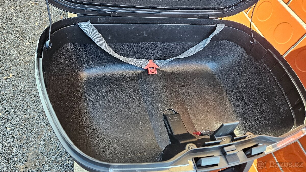 Prodám skútr Gilera Runner ST 125 - 13