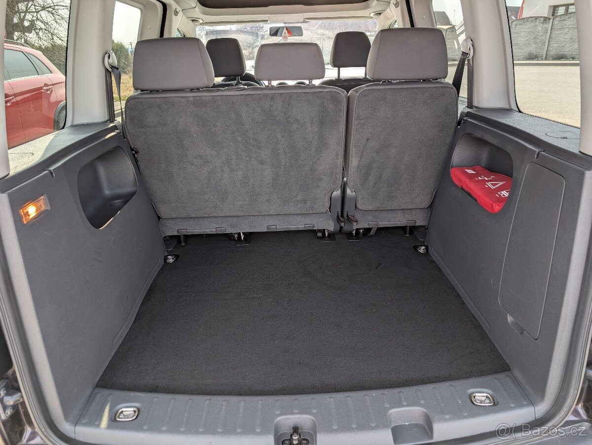 VW CADDY RONCALLI 1.6TDi 75kW 2011 TAŽNÉ - 13