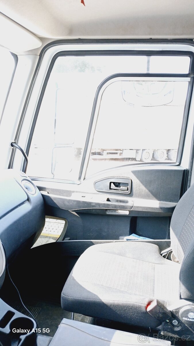 Ford Cargo8x4 4142DM stříbrný - 13