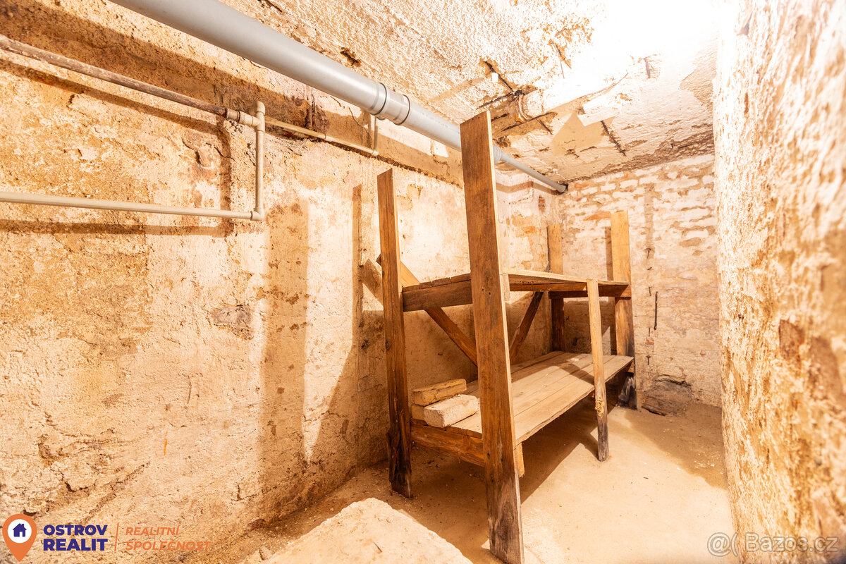 Prodej, rodinný dům se zahradou, 640 m2, Dubicko - 13