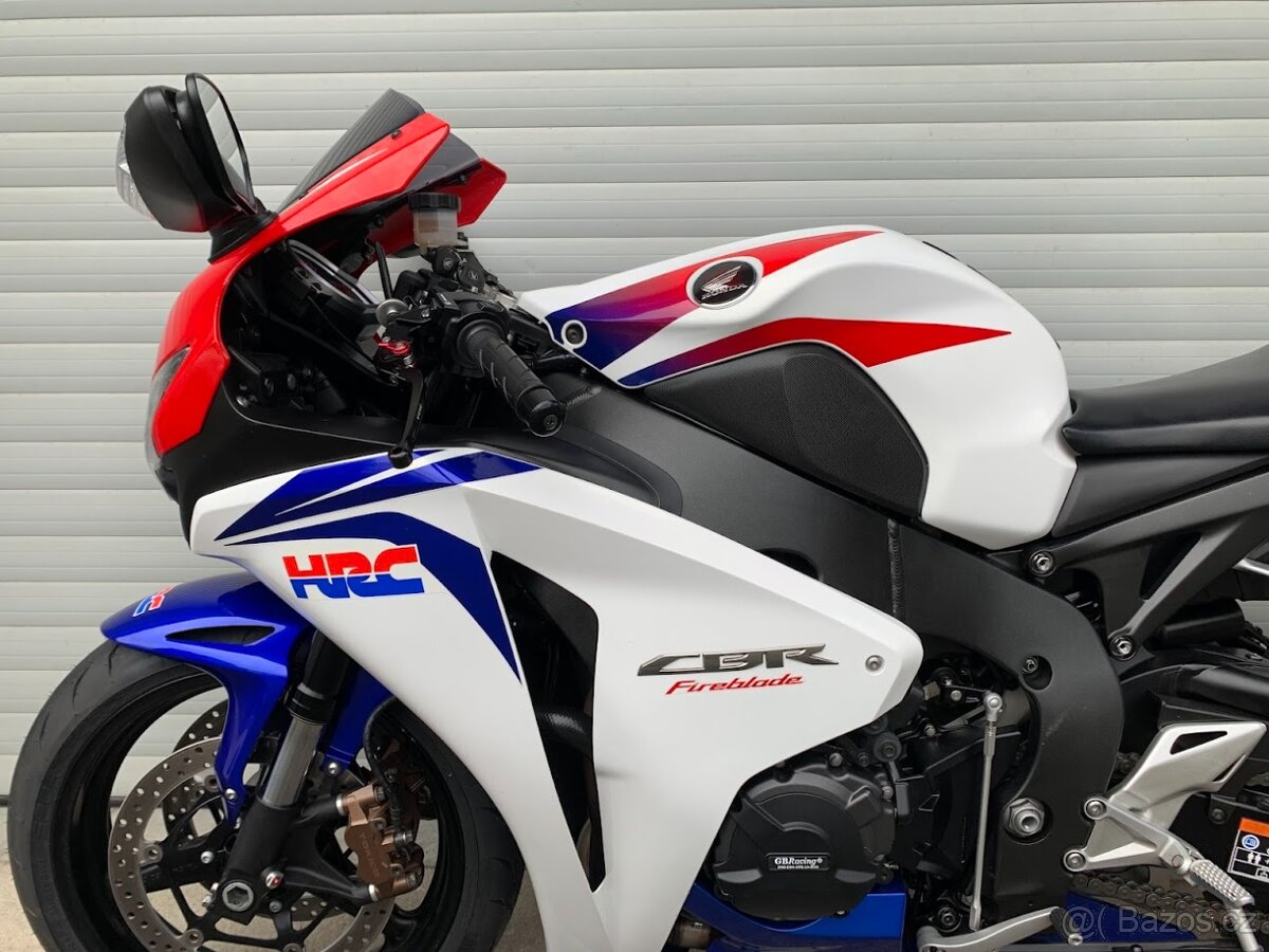 Honda CBR 1000RR 50th anniversary edition - 13