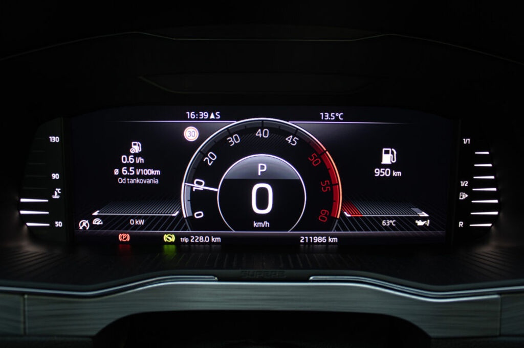 Škoda Superb Combi 2.0 TDI SCR Style DSG - 13