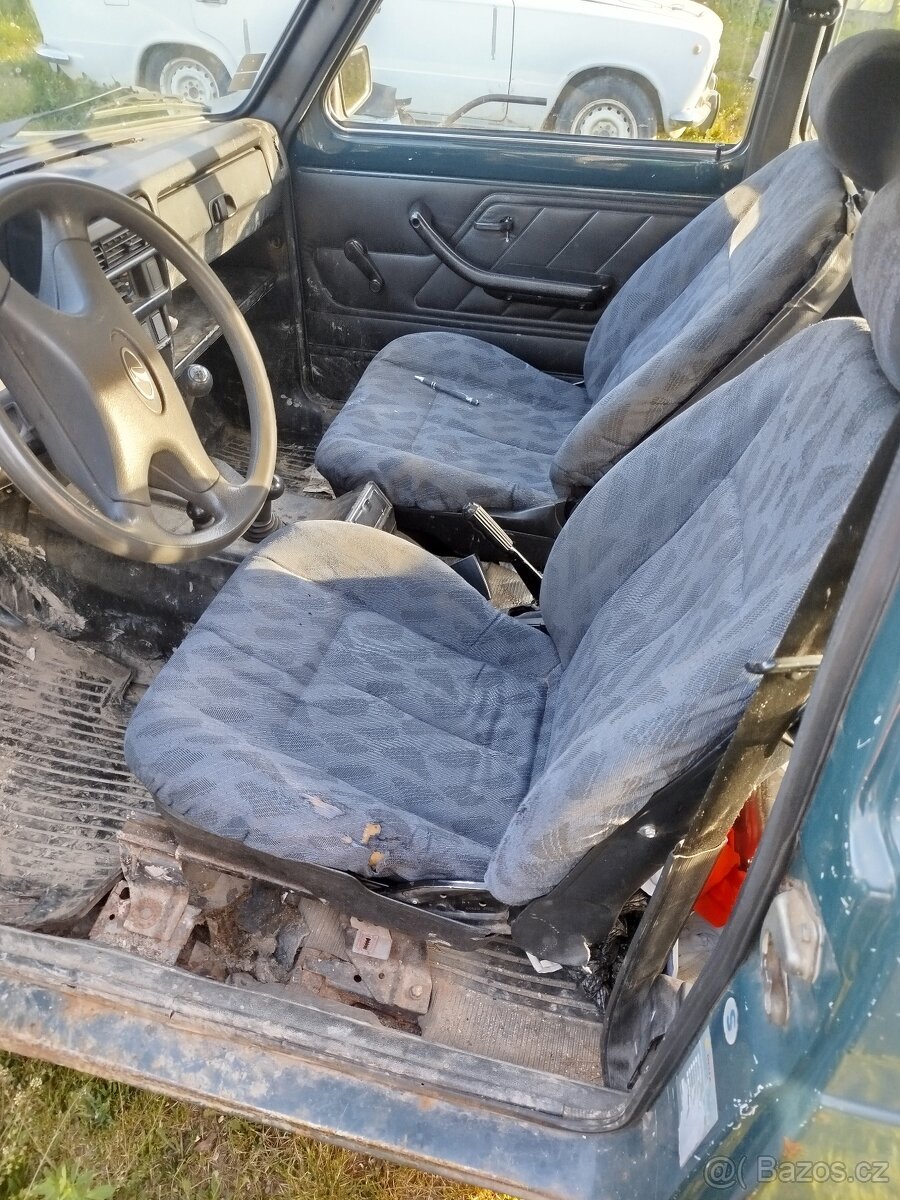 Lada niva 1.7i - 13
