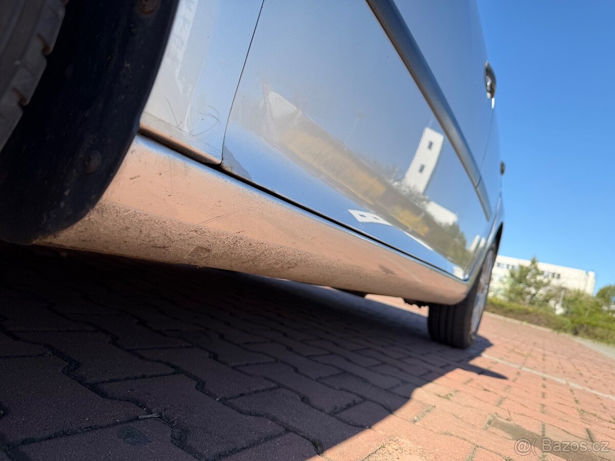 Prodám VW Golf 5, 1.9TDi - 13