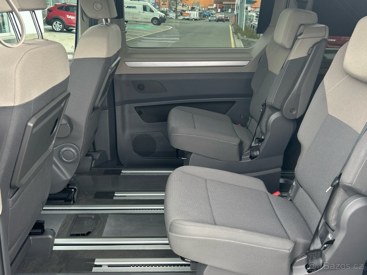 VW Multivan 2.0 TDI 110kW 7DSG Life DR - 13