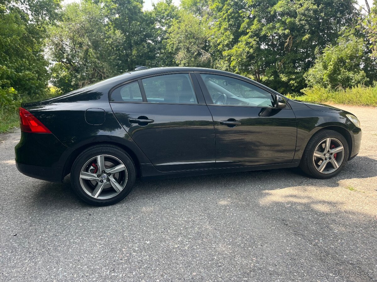 VOLVO S60 1.6 d - 13