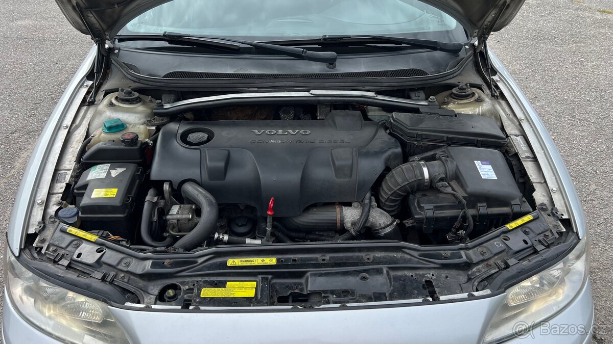 Volvo V70 2,4 D5 120kw - 13