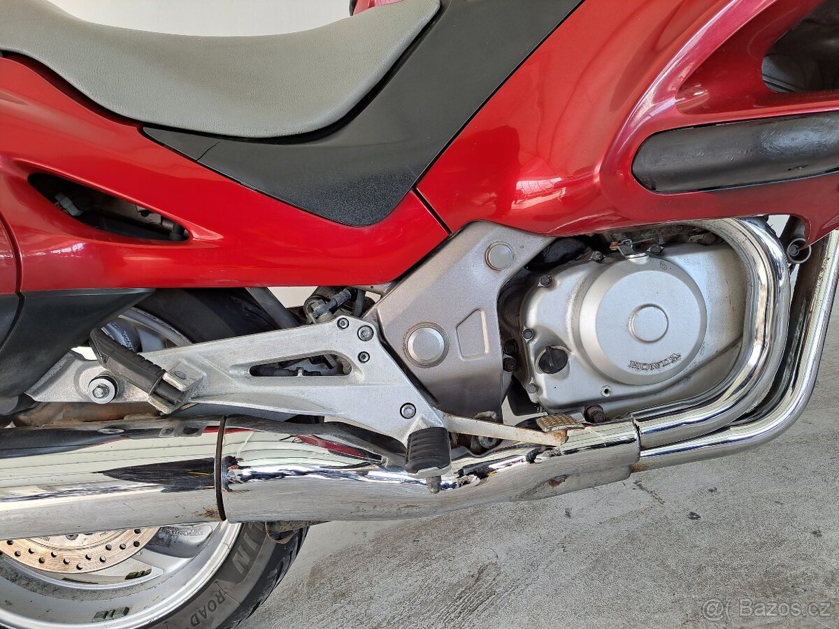 Honda NTV 650 Deauville - 13