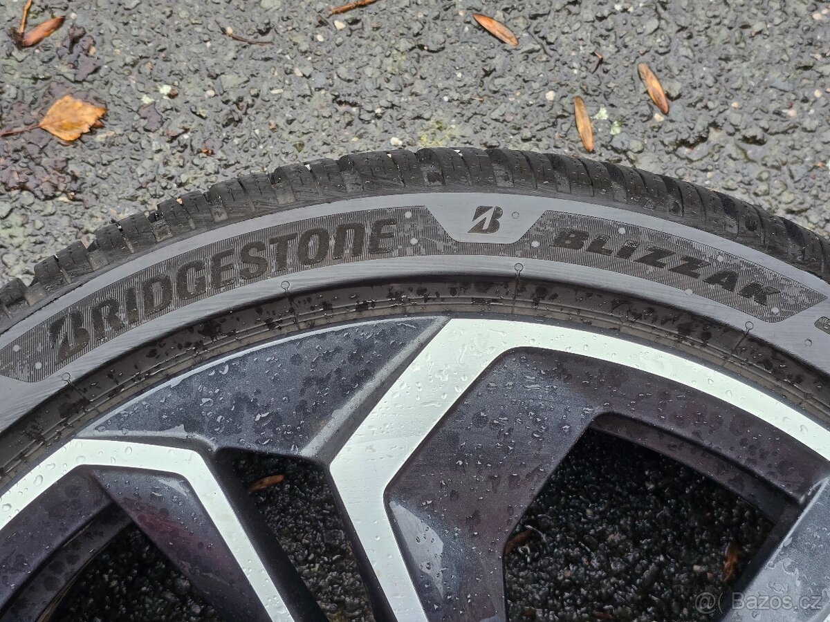 Zimní sada kol pneu Škoda Octavia Altair R19, TPMS - 13