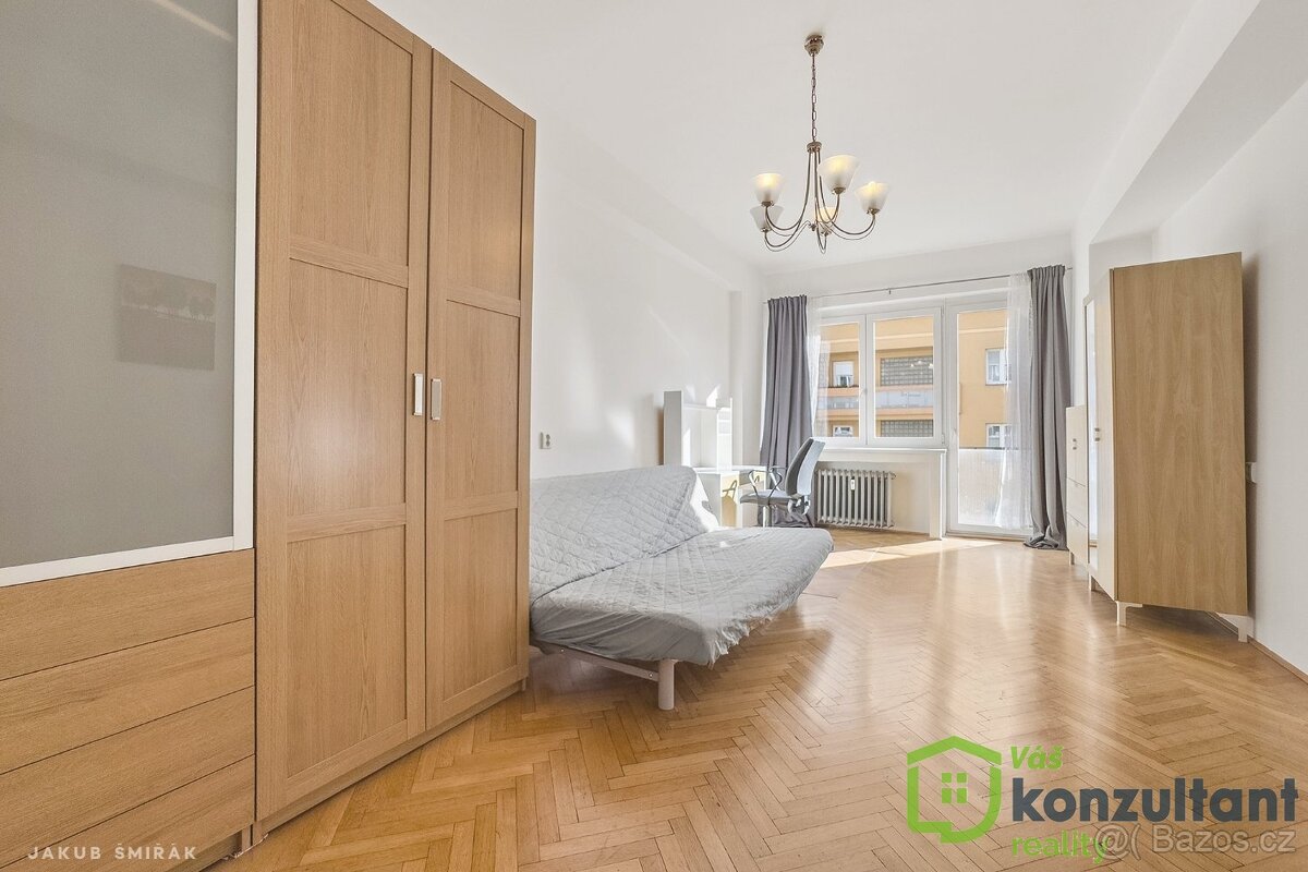 Pronájem prostorného bytu 4+1, 106 m² – Brno, náměstí 28. ří - 13