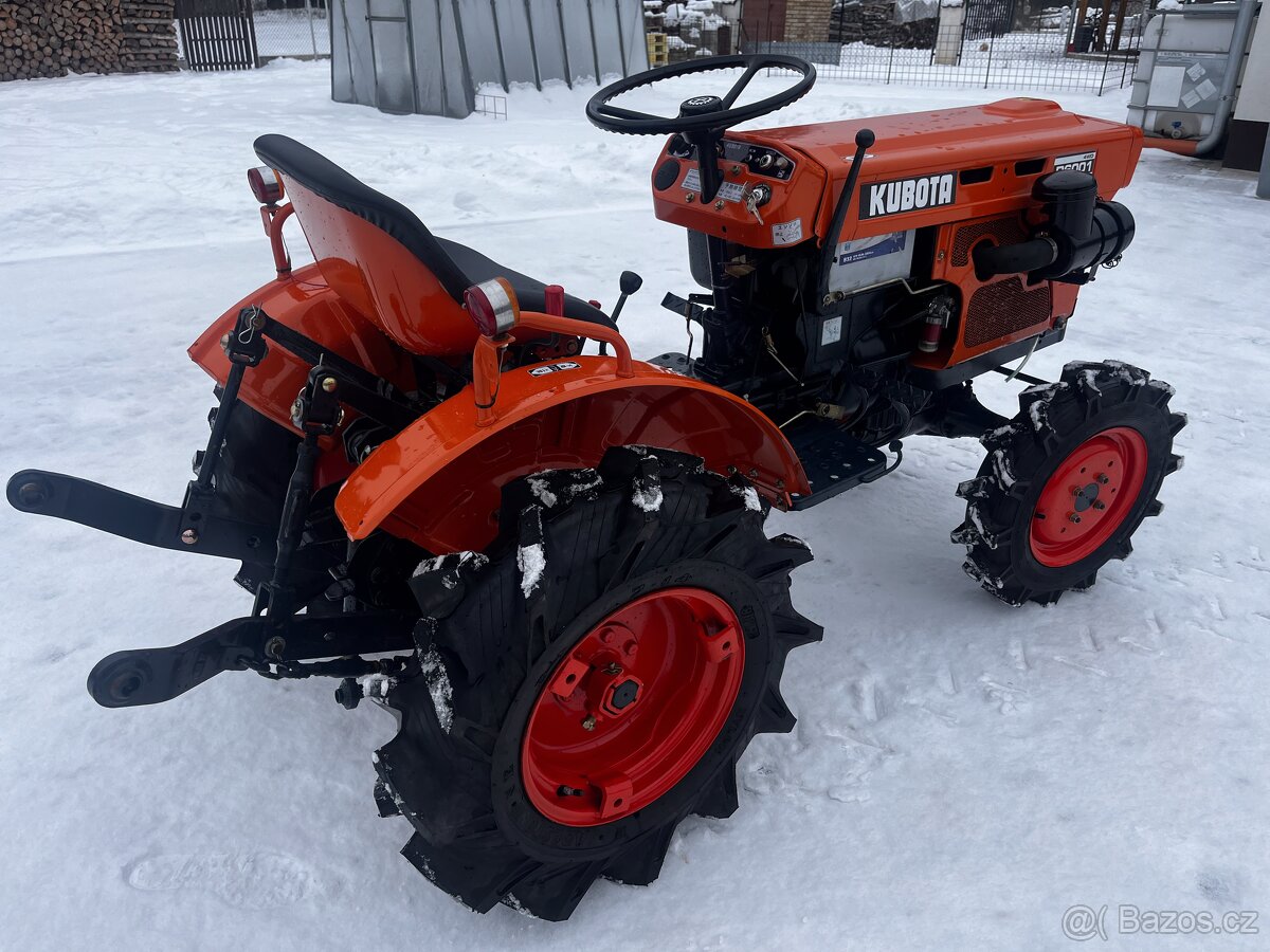 malotraktor Kubota B6001 3válec 4x4 - 13