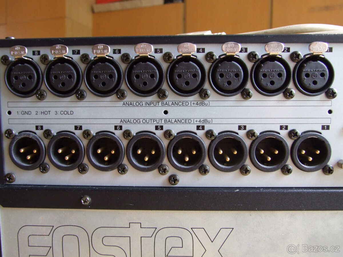 Fostex DV 824 a dva D80 - digitální HDD recordery. - 13