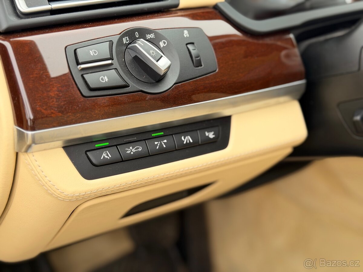 BMW 740 Xd Individual- 4x4- DPH - 13