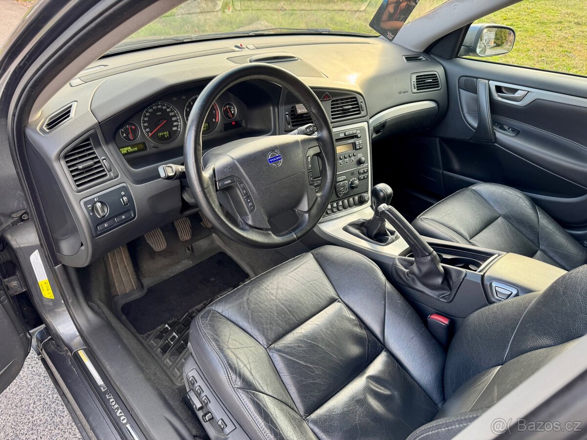 Volvo V70 FL 2.5T AWD MANUAL - 13