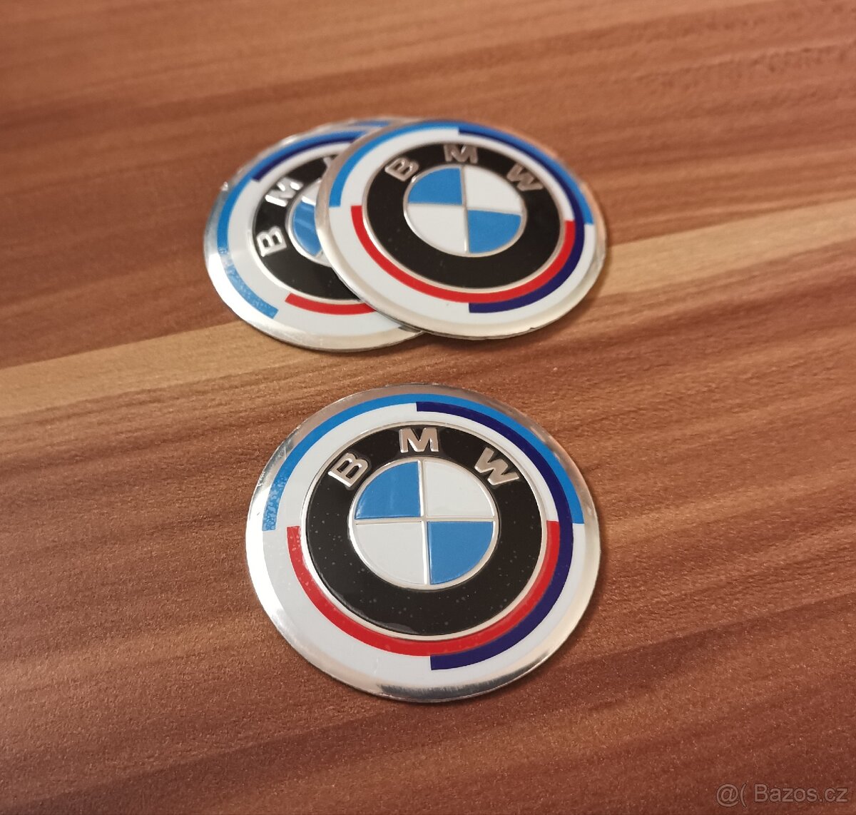 Středové samonalepovaci pokovené loga 56mm - 13