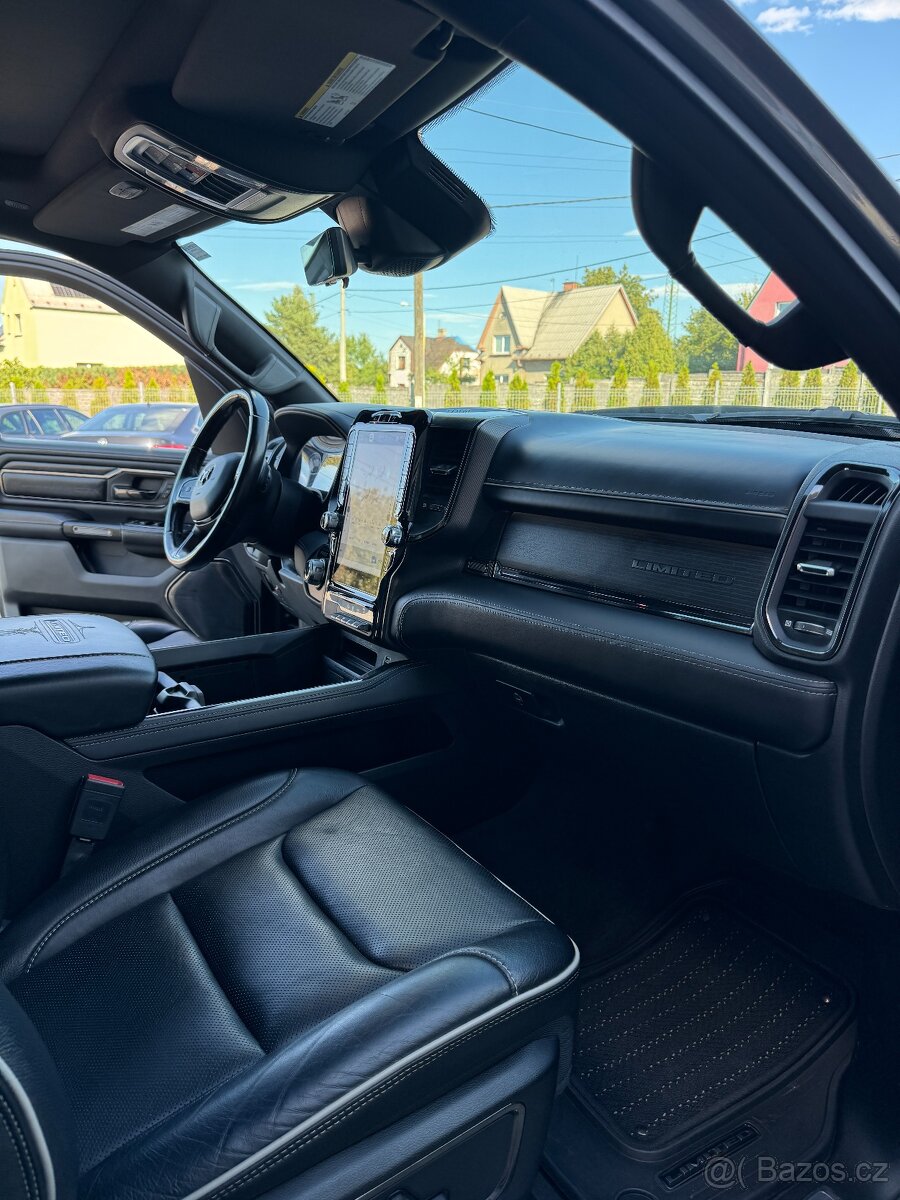 Dodge Ram, LIMITED, 2022 Black Edition - 13