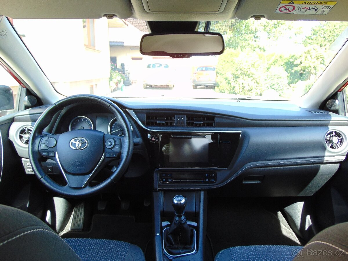 TOYOTA COROLLA 1.6,PŮVOD ČR,1.MAJ.,SERVISKA - 13