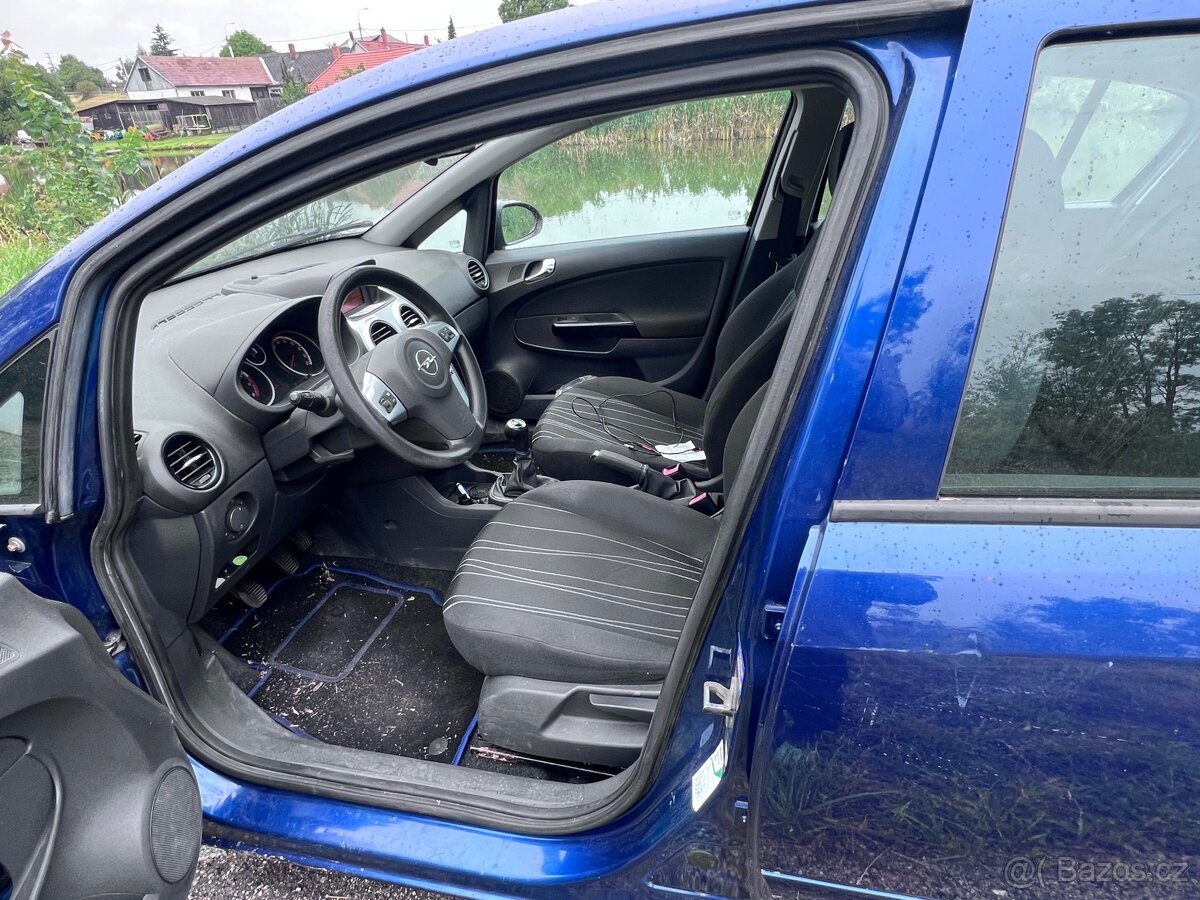 Opel Corsa D 1.2 59kw - 13