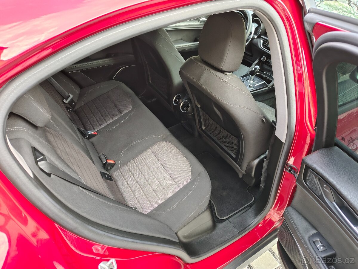 Alfa Romeo Stelvio 2.2 JTDM 140kW - 13