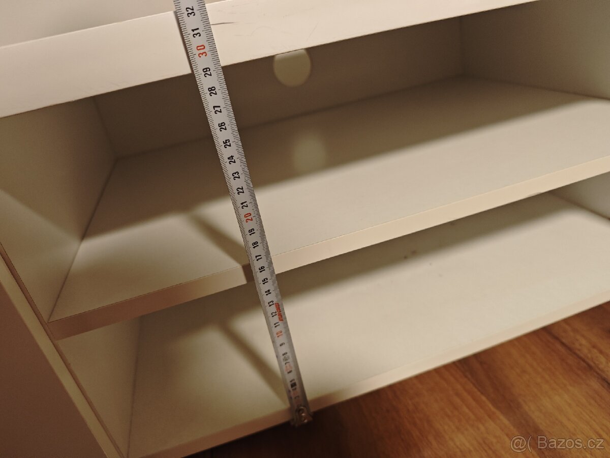 Komoda pod televizi - 13