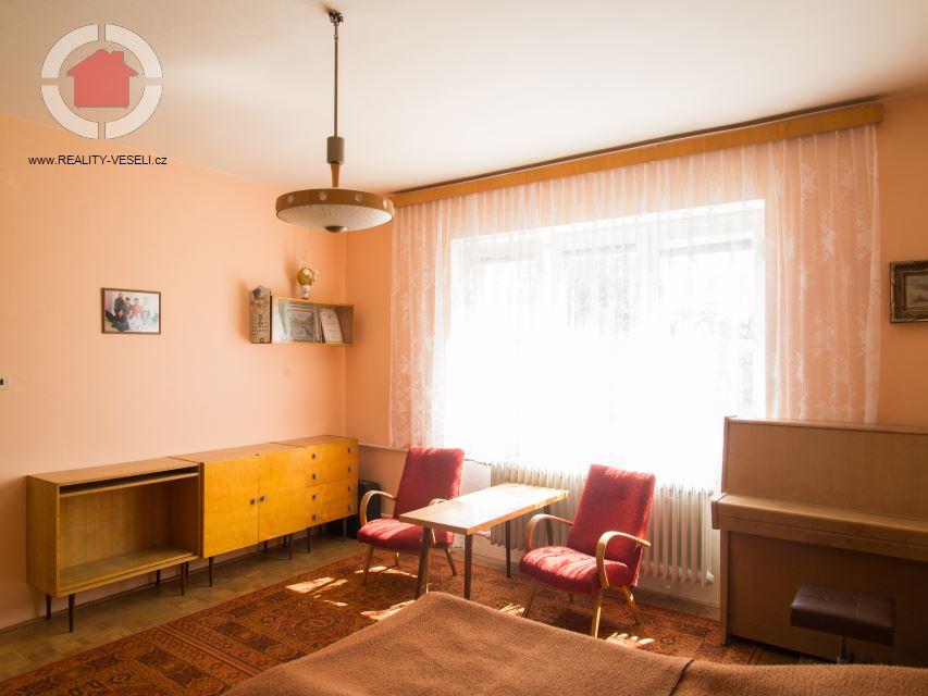 Prodej rodinné vily 7+2 ve Veselí nad Moravou, 250 m2 - 13