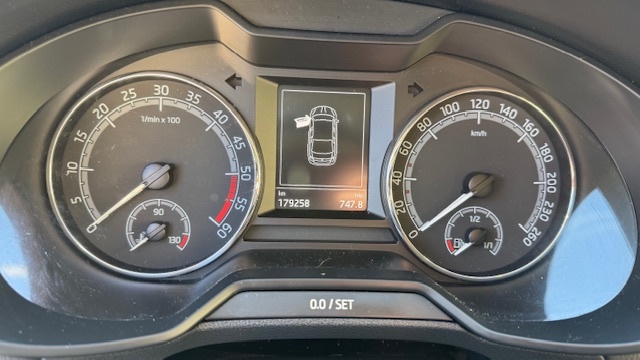 Škoda Octavia 1,6 TDI, DSG - 13