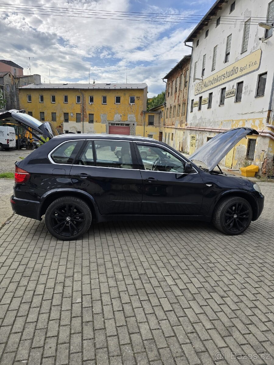 BMW X5 2011 - 13