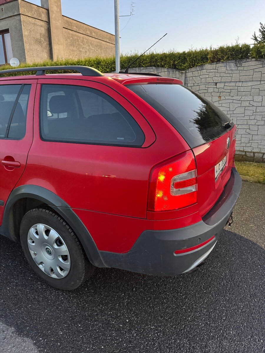 Škoda Octavia II SCOUT 2.0 TDI - 13