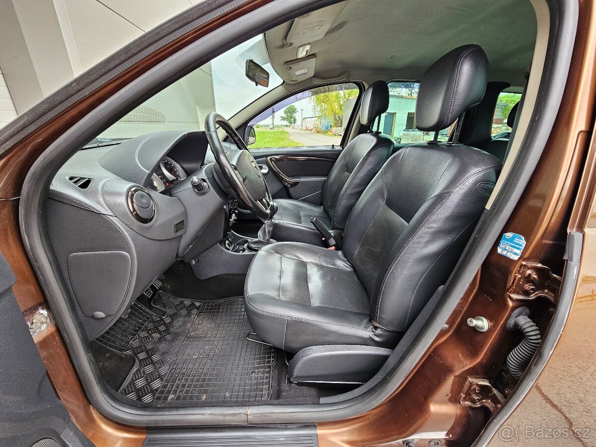 Dacia Duster 1.6 16V 4X4 - 13