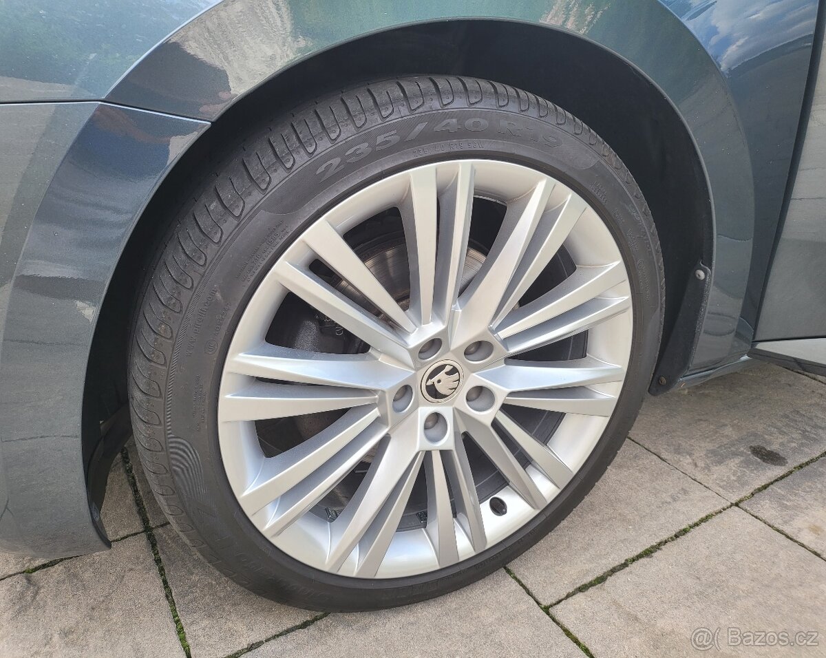 Škoda Superb 3 Combi 2.0TDI 110kW 2021 ČR DPH Style - 13