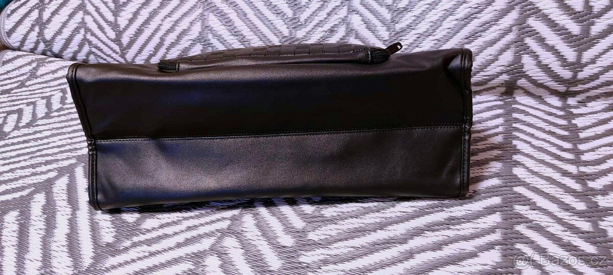 NOVÁ VĚTŠÍ ČERNÁ KABELKA DO RUKY I PŘES RAMENO - 13