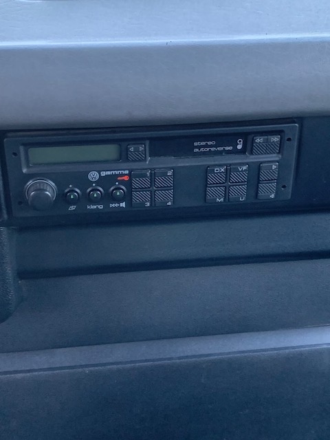 Prodám VW T3 Multivan Hannover Edition 1.6TD. r.v.1990 - 13