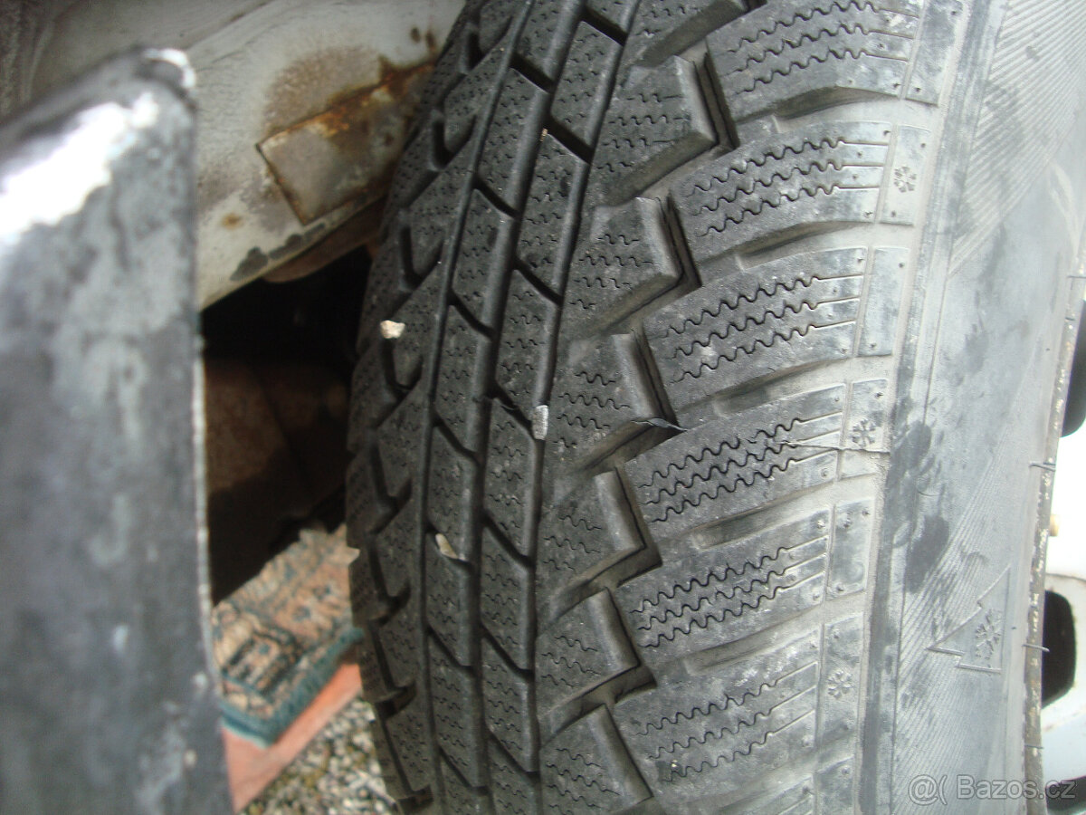 VW Transporter 1,9D - 13