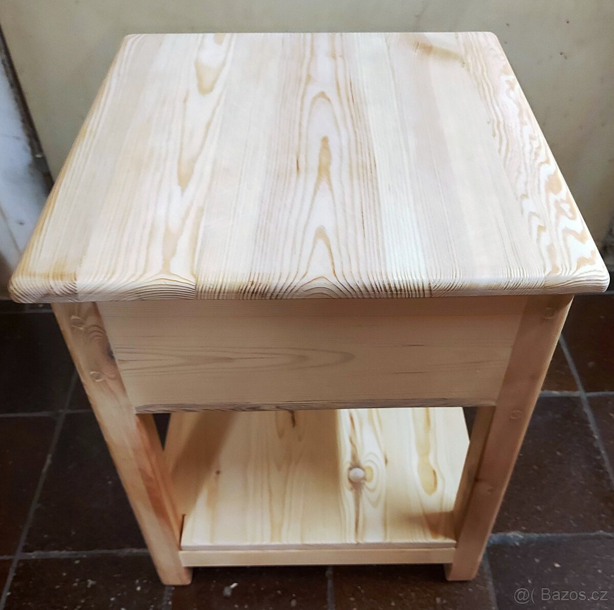 Stolička s úložným prostorem.. - 13